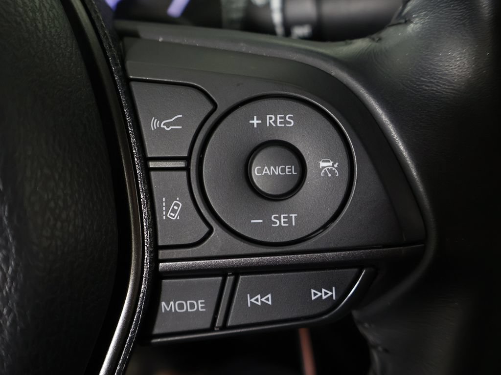 Used 2022 Toyota Camry SE FWD image 36