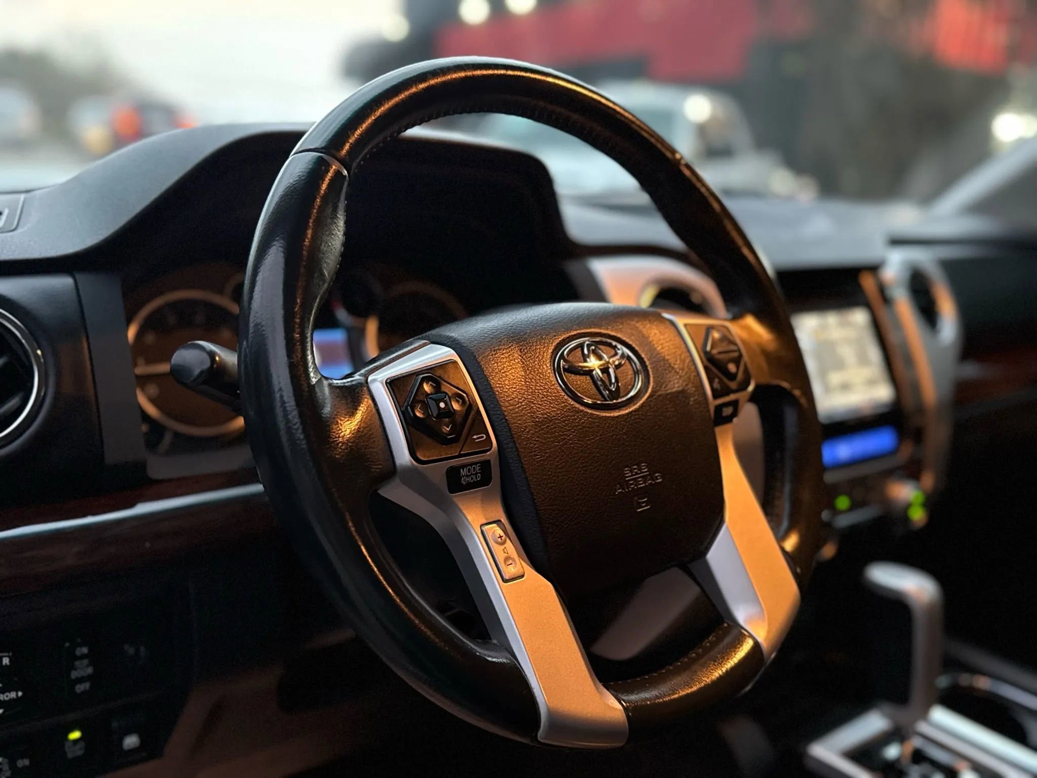Used 2017 Toyota Tundra Limited image 13