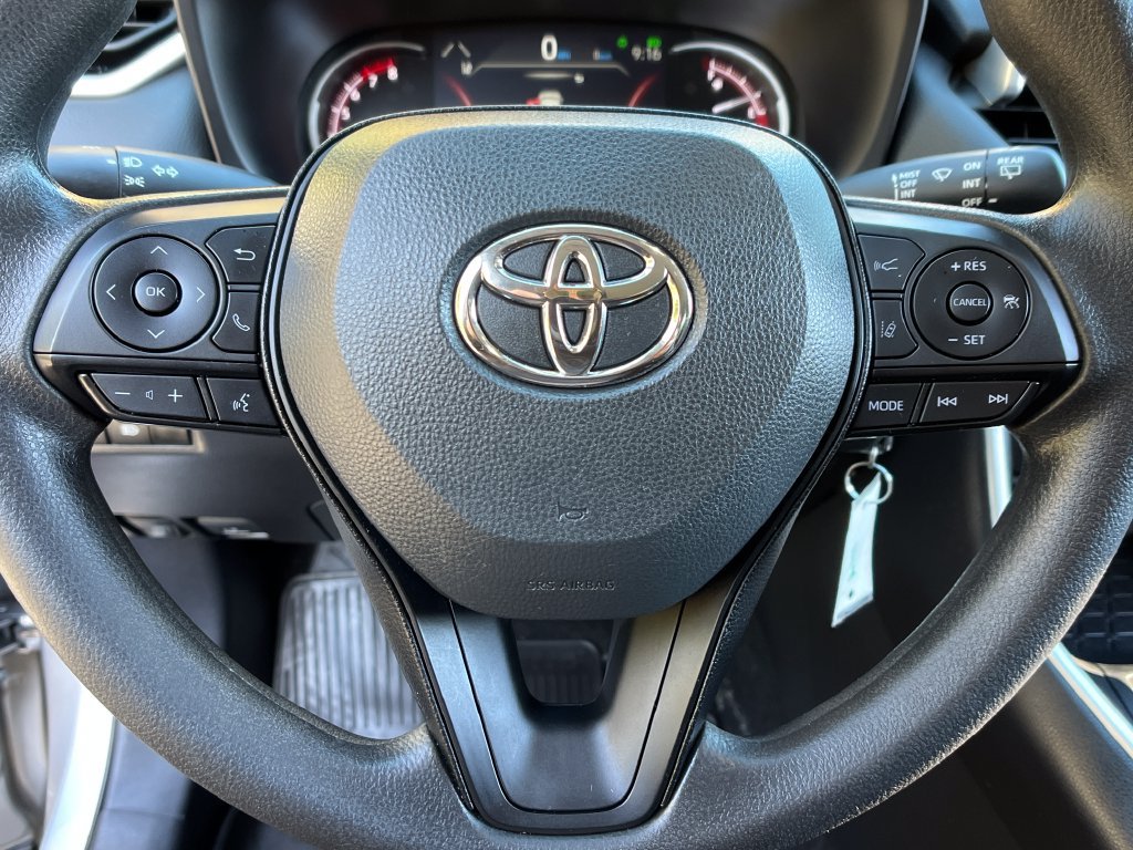 Used 2024 Toyota RAV4 LE AWD/4WD image 14