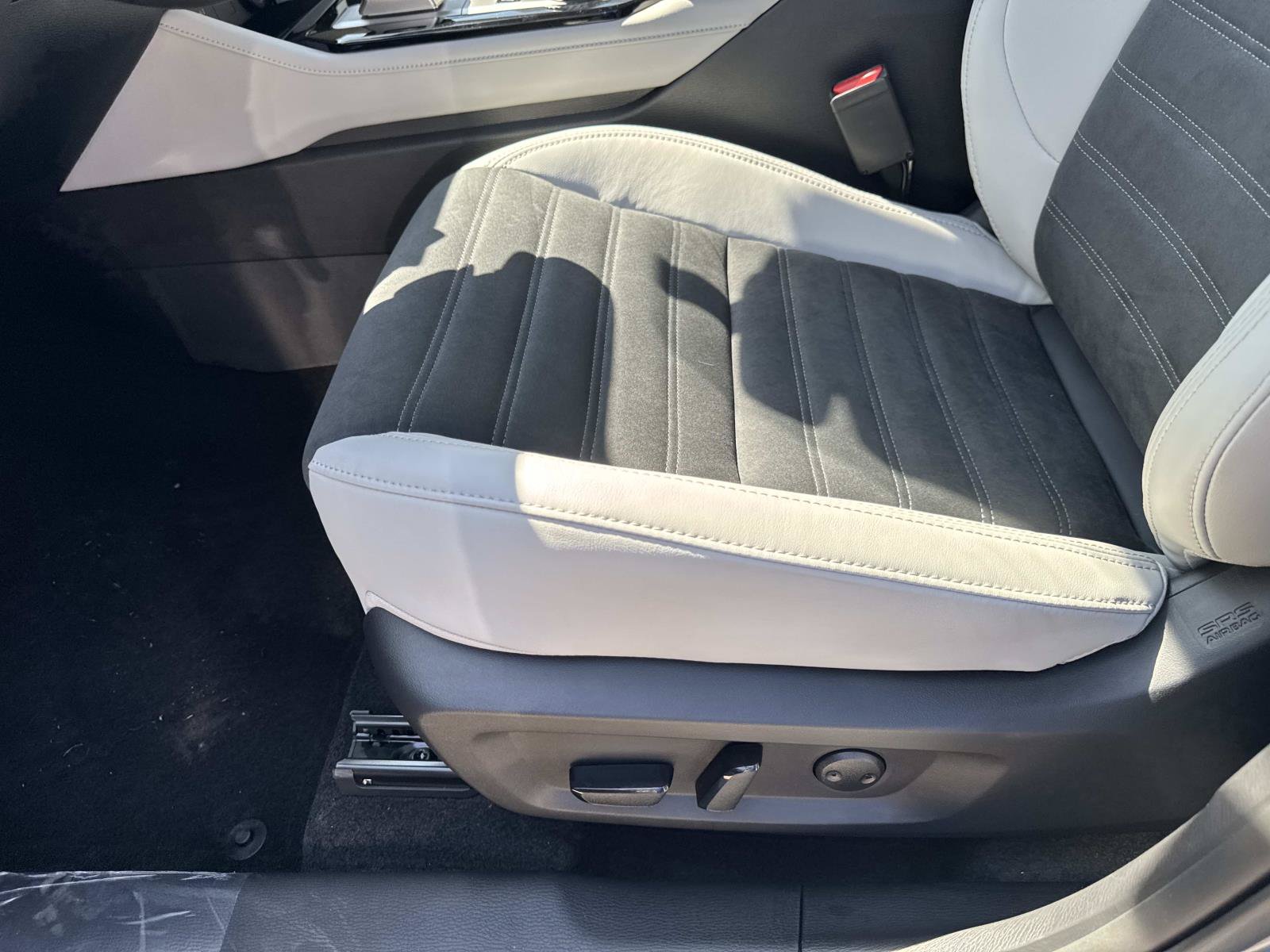 New 2026 Mitsubishi Outlander SE AWD/4WD image 15