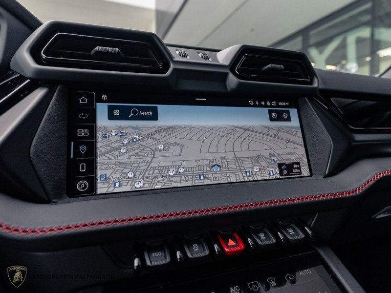 Used 2025 Lamborghini Urus SE image 16