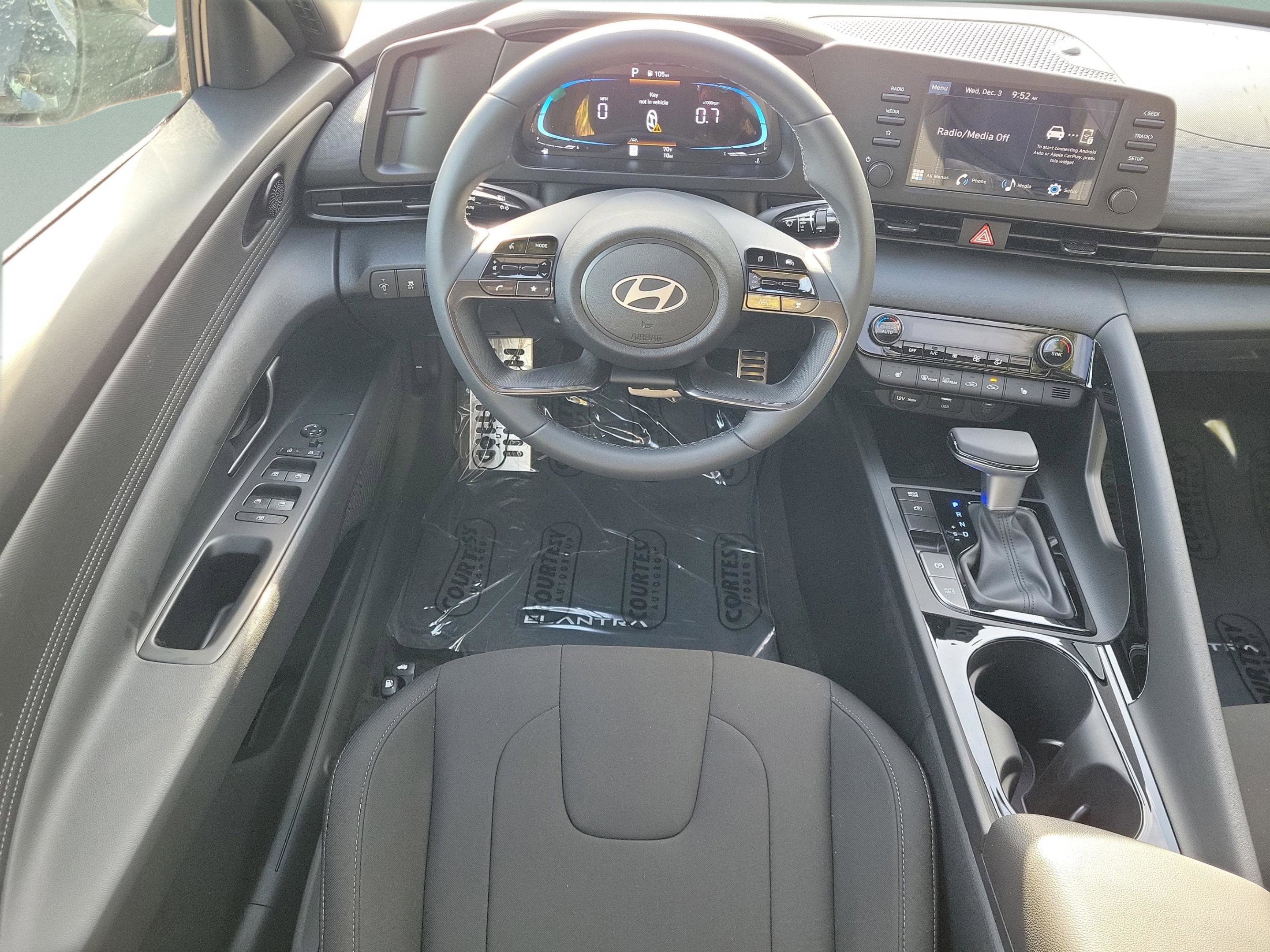 New 2026 Hyundai Elantra SEL Sport image 14