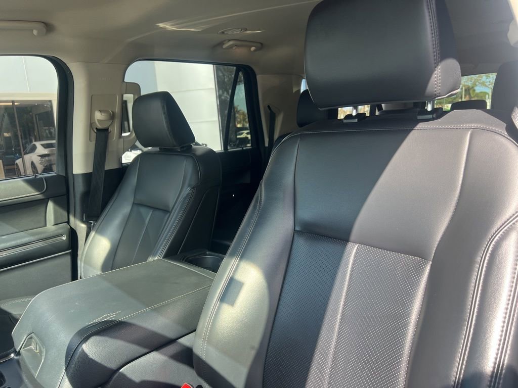 Used 2023 Ford Expedition Max XLT image 10