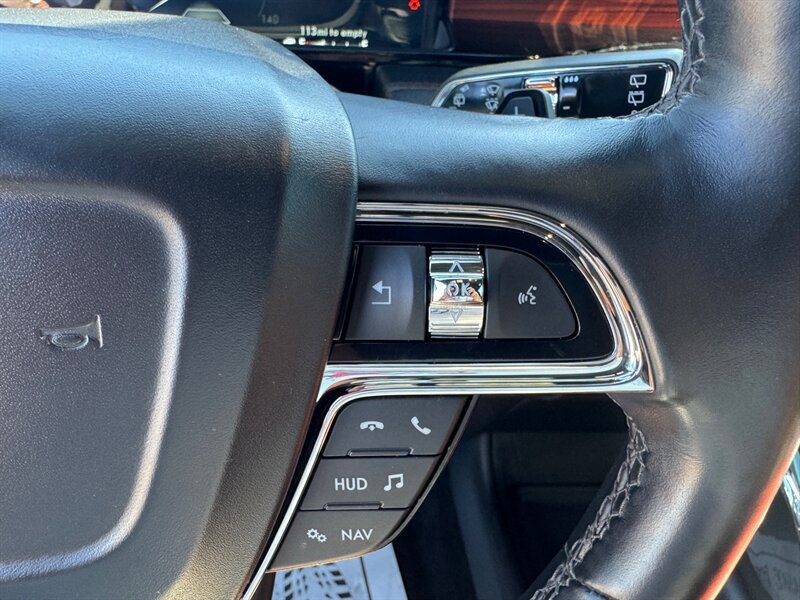 Used 2021 Lincoln Navigator L Reserve AWD/4WD image 30