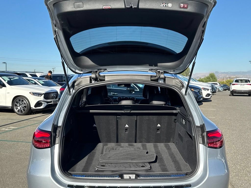 Used 2023 Mercedes-Benz GLC 300 image 16
