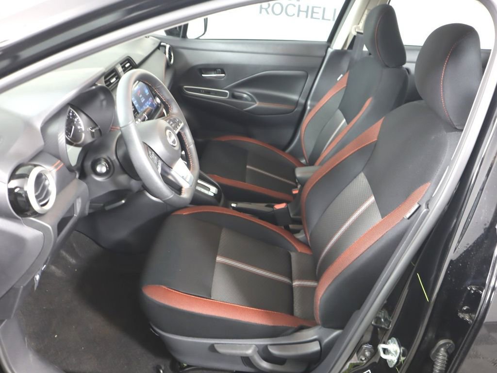 Certified 2025 Nissan Versa SR w/ Trunk Package image 17