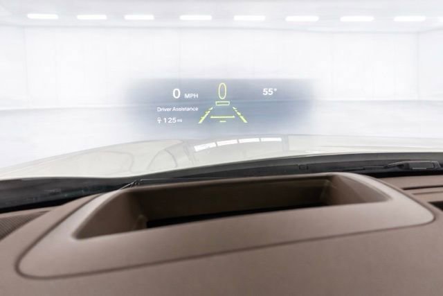 Used 2024 Chevrolet Tahoe High Country image 29