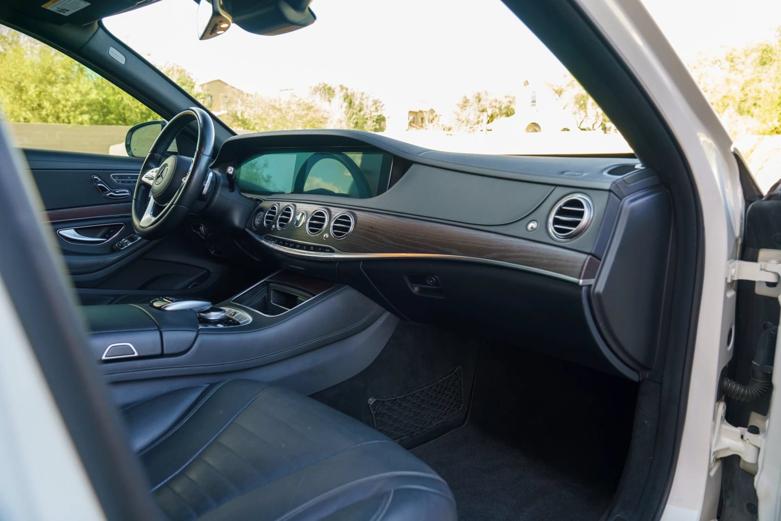 Used 2019 Mercedes-Benz S 450 Sedan image 23