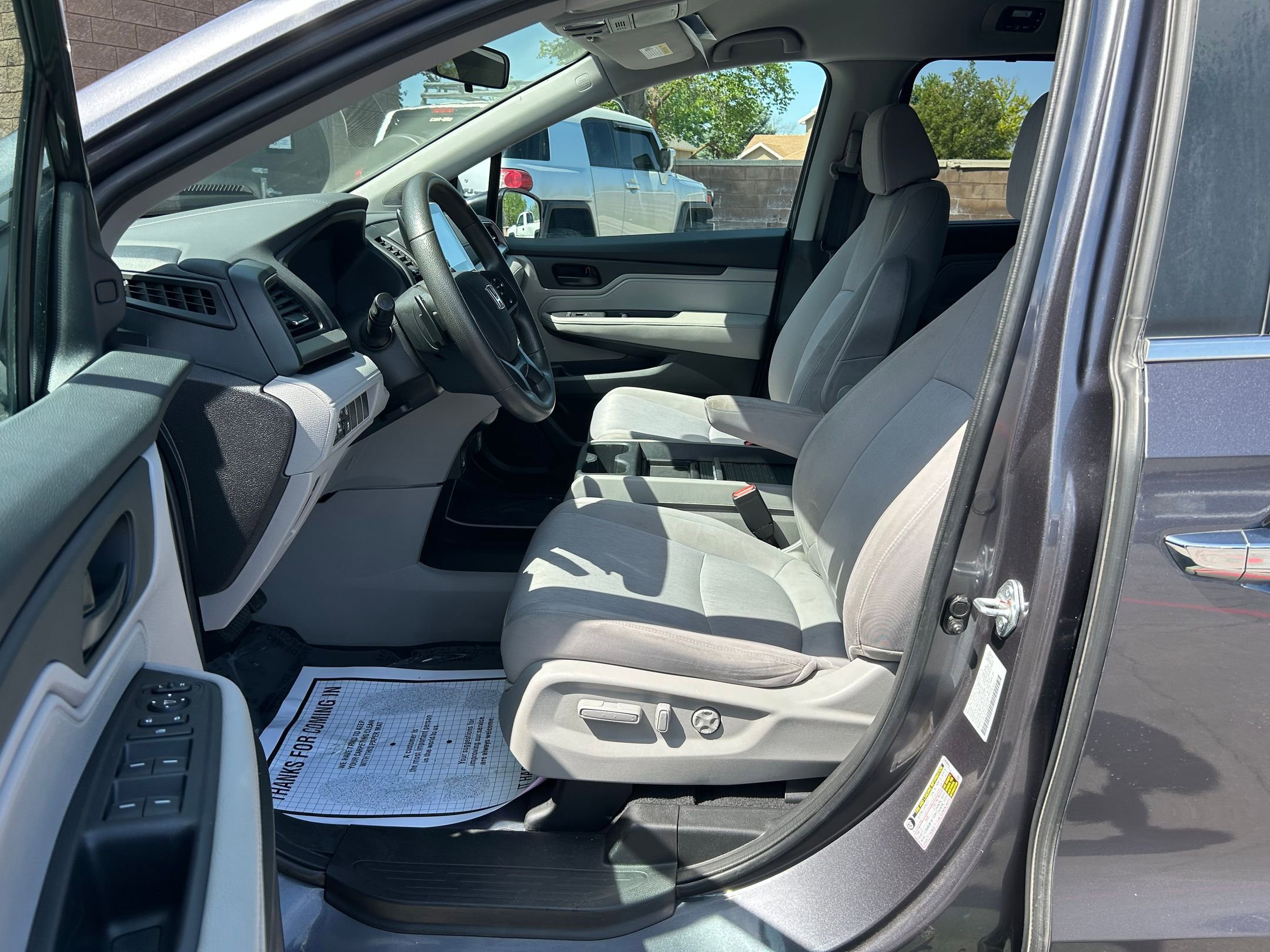 Used 2022 Honda Odyssey EX image 12
