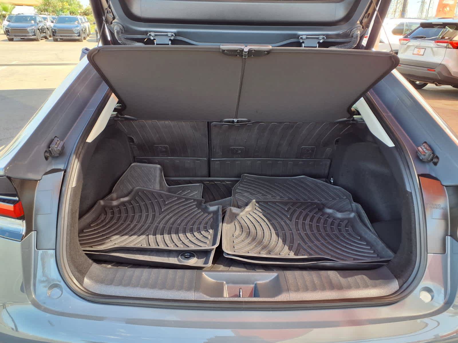 Certified 2023 Toyota Prius Limited FWD image 9