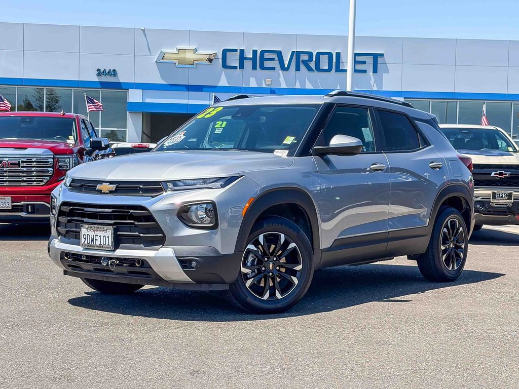 Used 2023 Chevrolet TrailBlazer LT AWD/4WD image 1