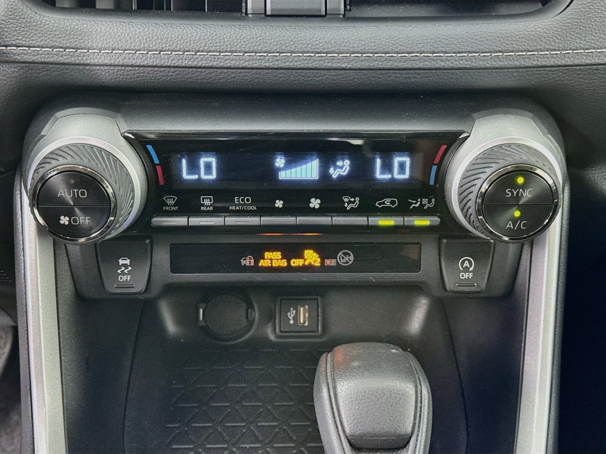 Certified 2025 Toyota RAV4 XLE AWD/4WD image 15