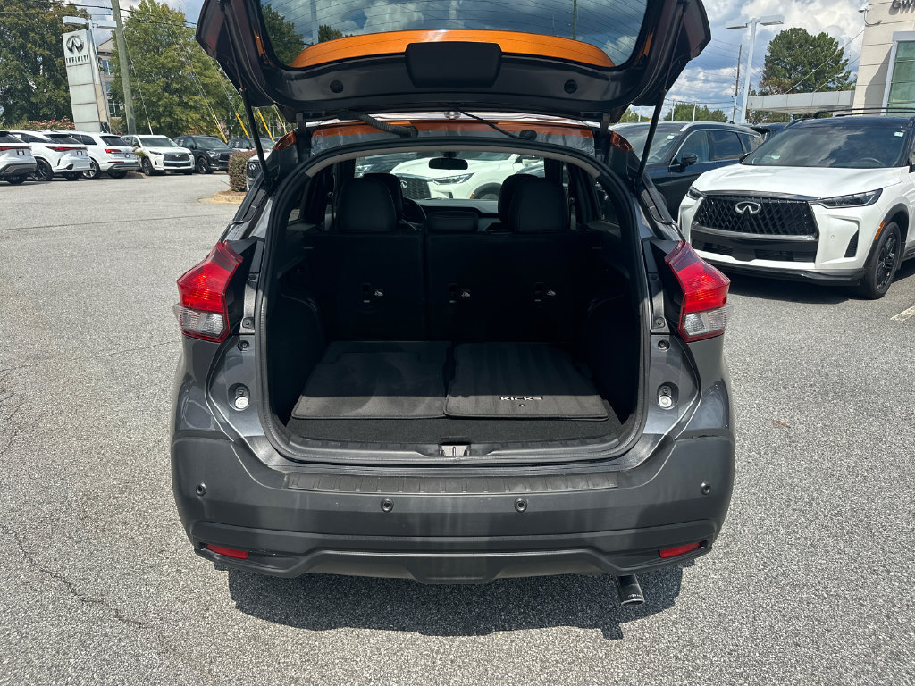 Used 2020 Nissan Kicks SR w/ SR Premium Package FWD image 15