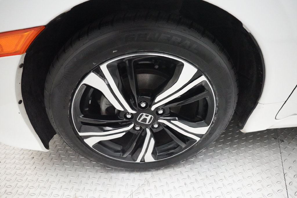 Certified 2018 Honda Civic Touring image 24
