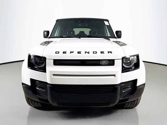 Certified 2025 Land Rover Defender 110 V8 image 2