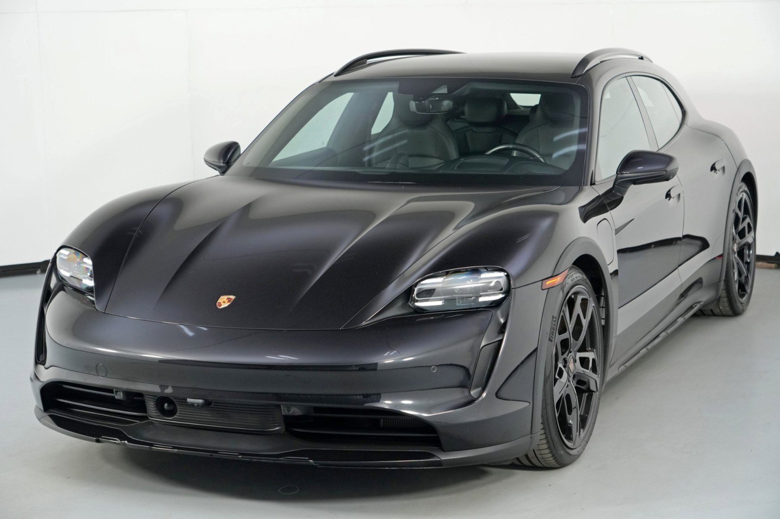 Used 2022 Porsche Taycan 4 Cross Turismo image 52