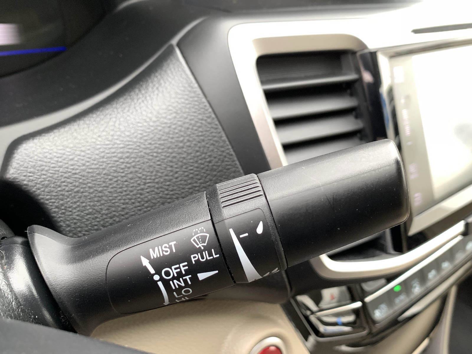 Used 2017 Honda Accord EX-L image 19