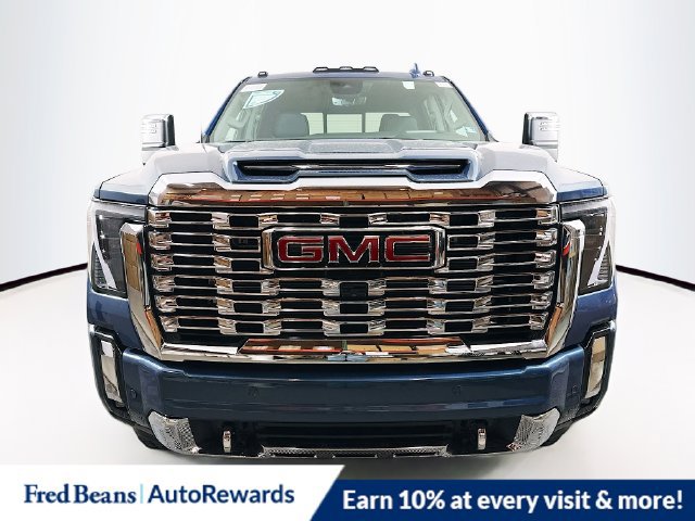 New 2026 GMC Sierra 2500 Denali w/ Technology Package AWD/4WD image 2