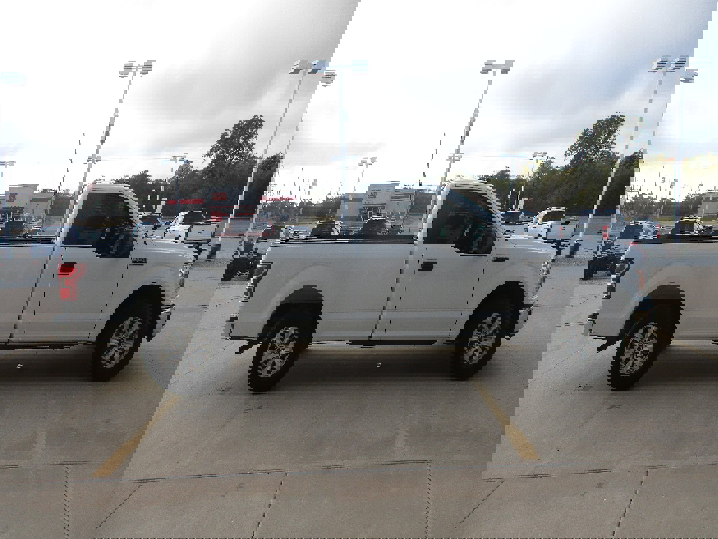 Used 2020 Ford F150 XL w/ Equipment Group 101A Mid image 7