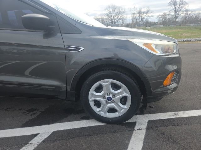 Used 2017 Ford Escape S image 4
