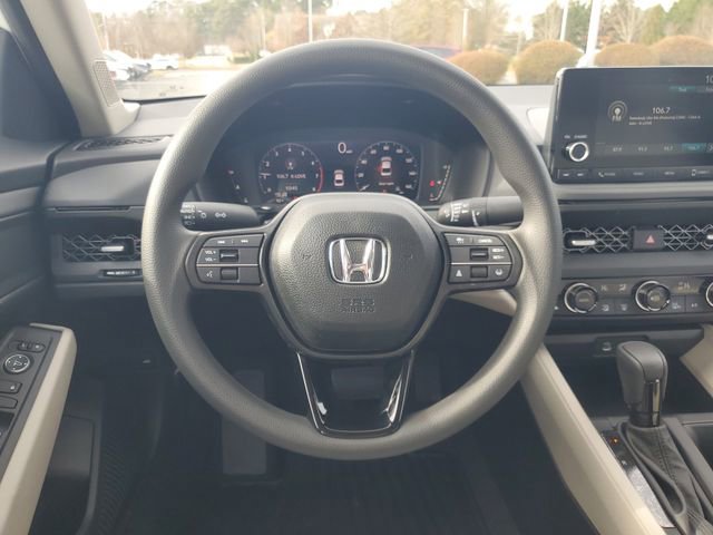 Used 2025 Honda Accord SE image 10