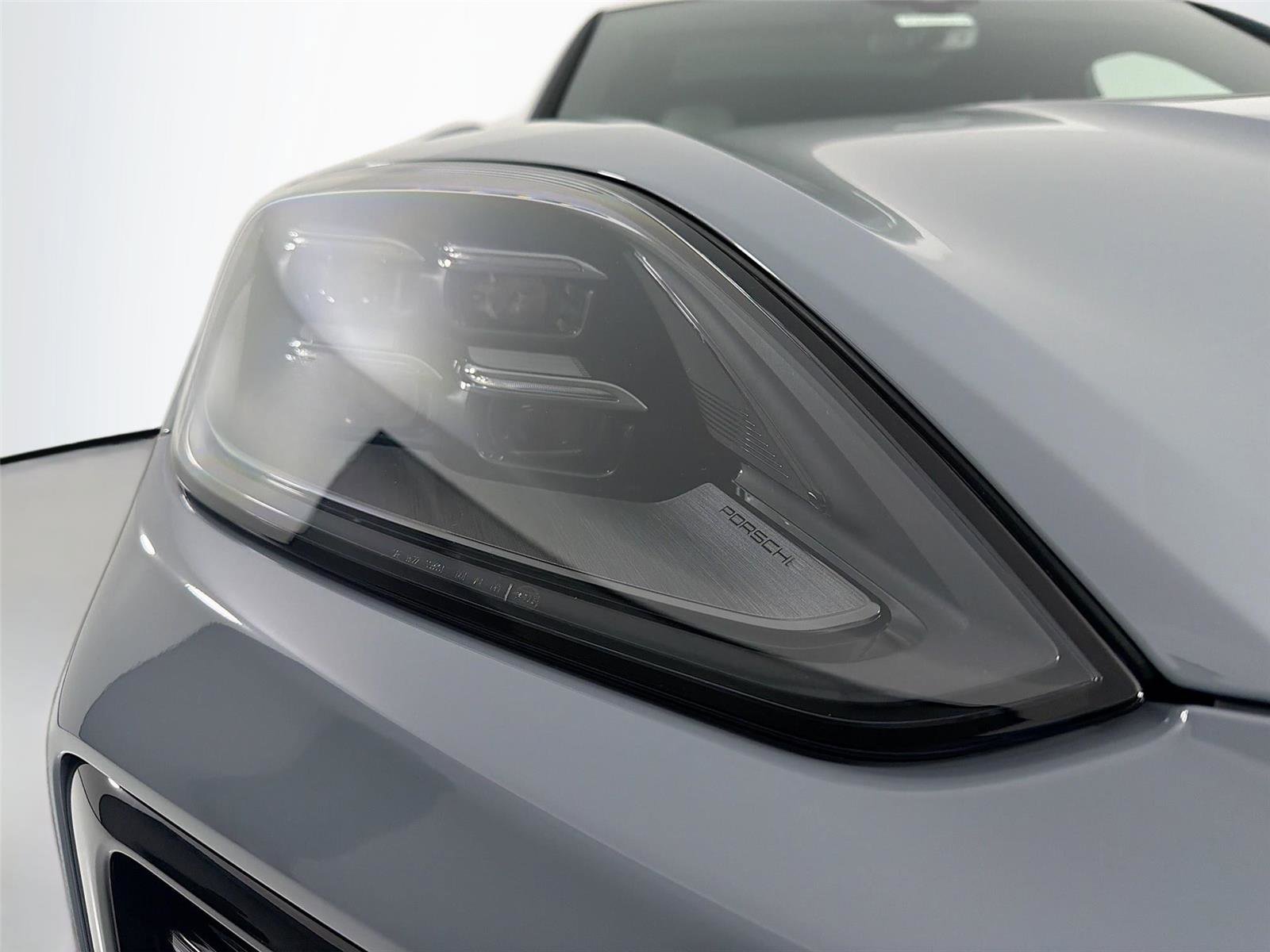 New 2026 Porsche Cayenne S image 25