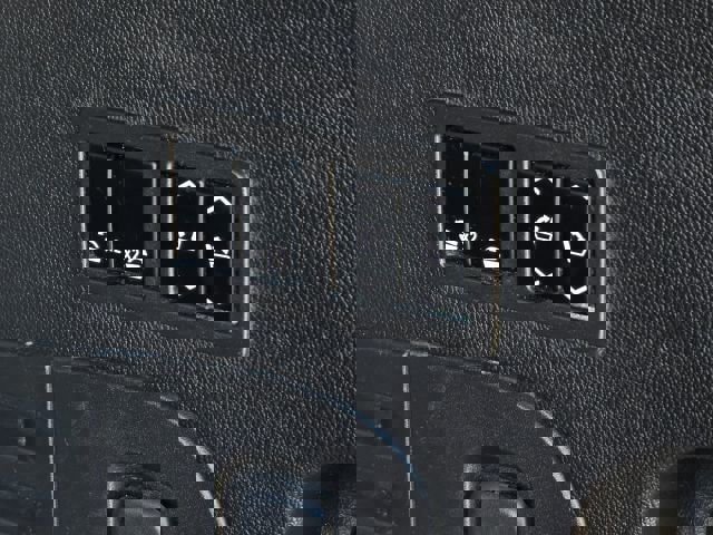 Used 2016 Cadillac Escalade Luxury image 40