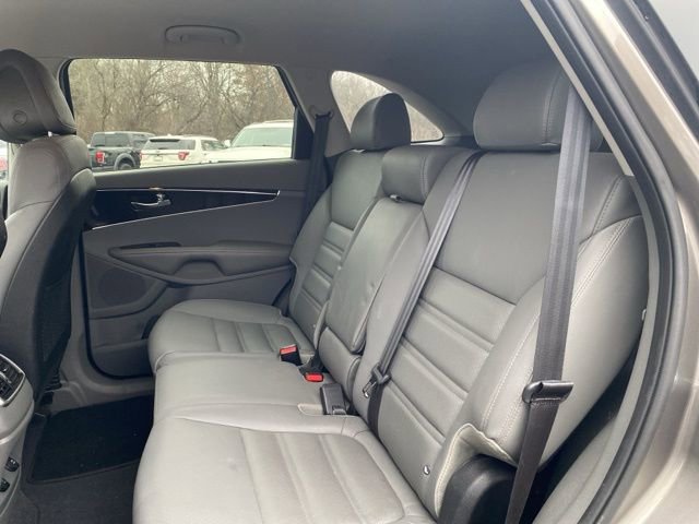 Used 2016 Kia Sorento EX image 6