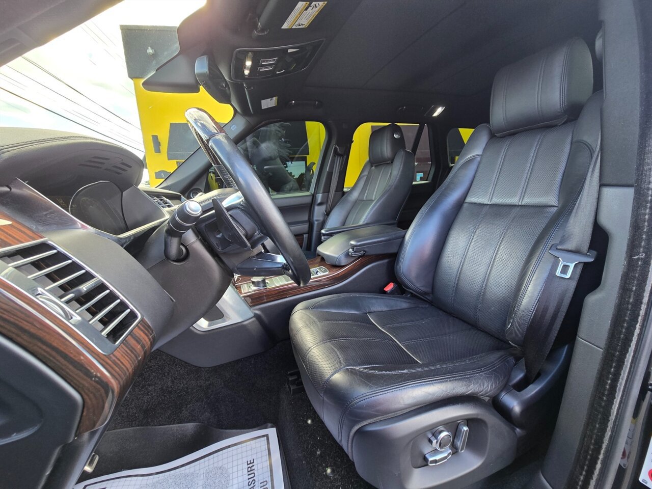 Used 2016 Land Rover Range Rover Supercharged AWD/4WD image 16