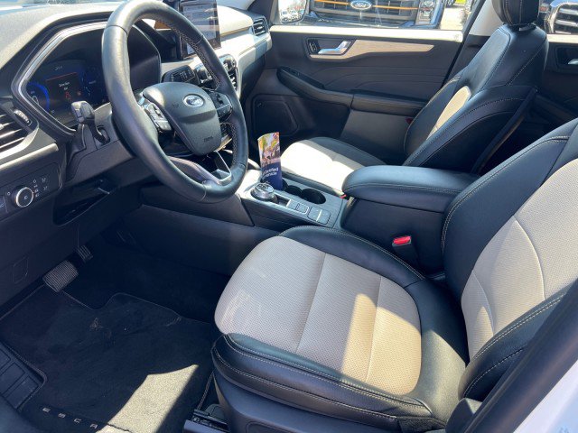 Used 2022 Ford Escape Titanium w/ Titanium Elite Package image 7