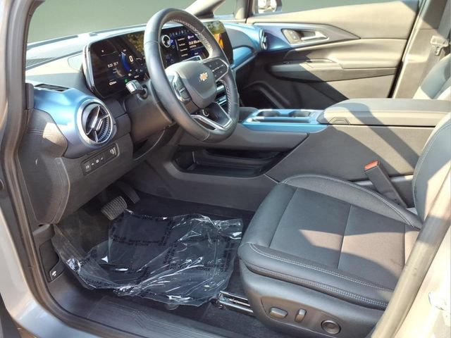 Used 2025 Chevrolet Equinox EV LT w/ Convenience Package FWD image 10