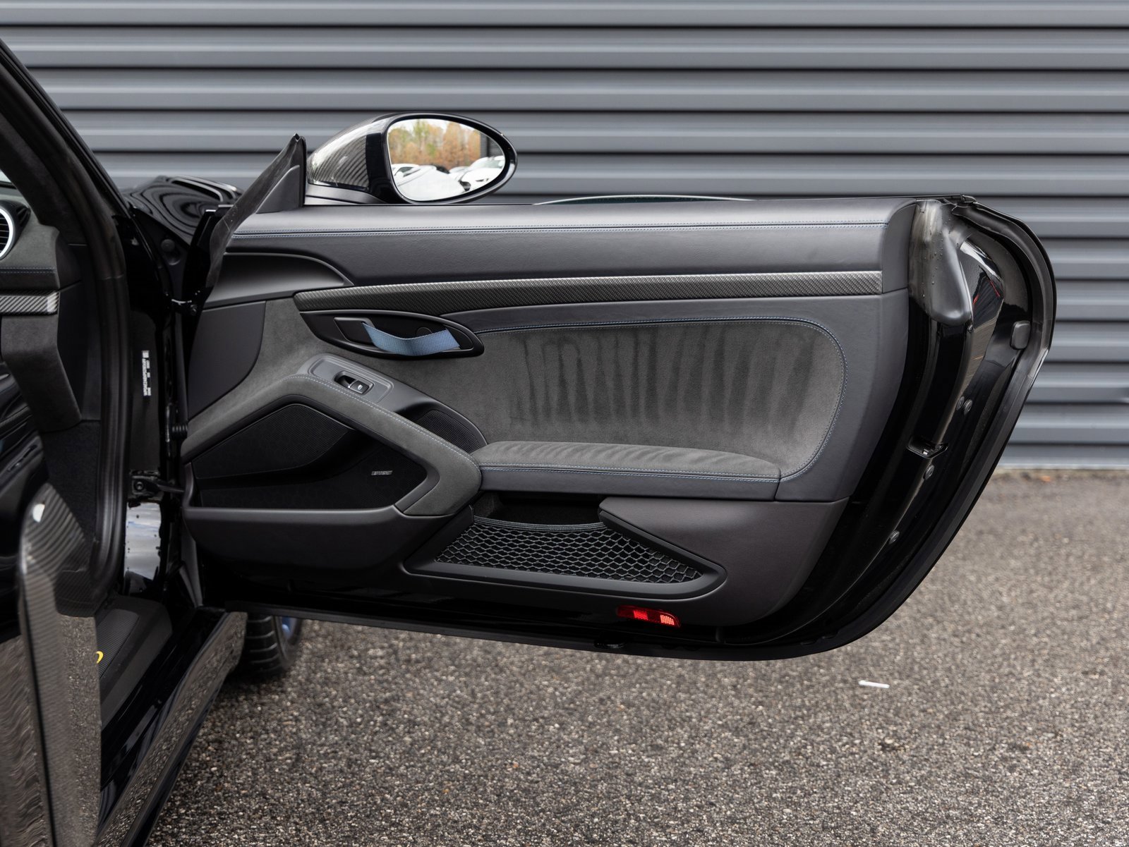 Certified 2023 Porsche 718 Cayman GT4 RS w/ Weissach Package image 28