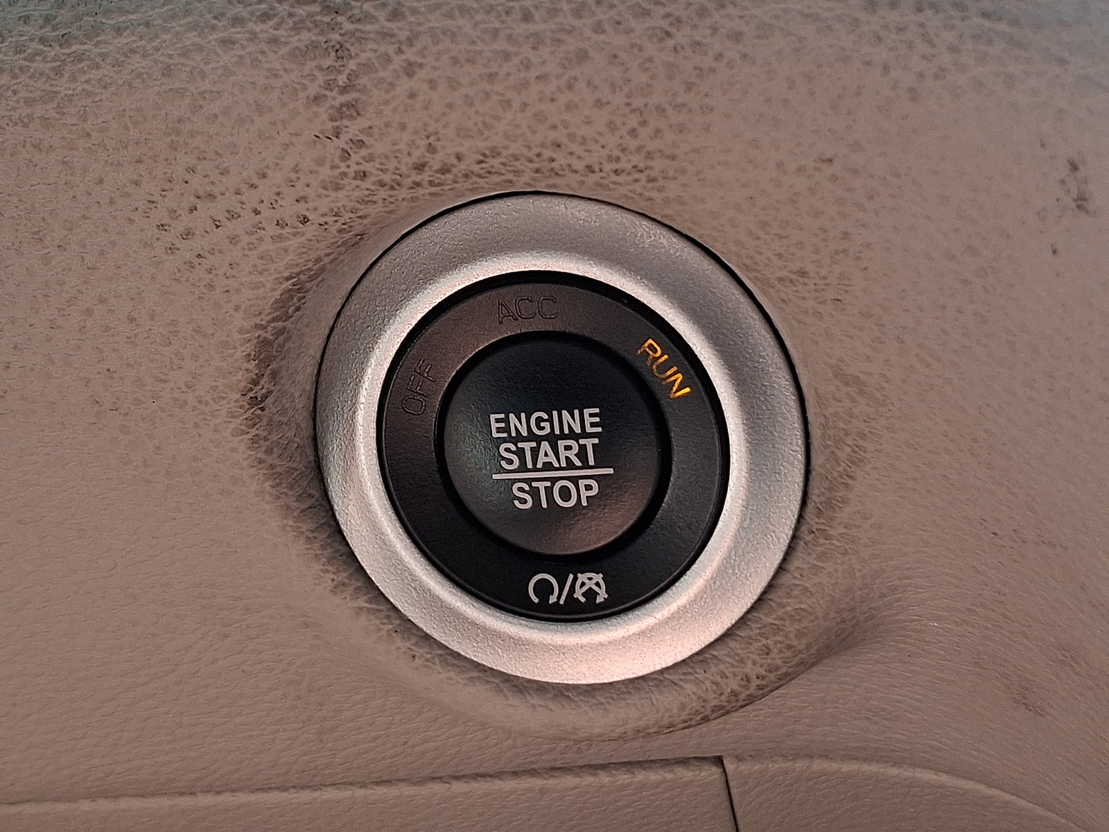 Used 2023 Chrysler Pacifica Touring-L FWD image 24