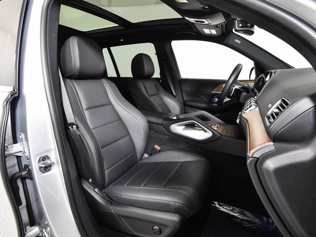 Certified 2025 Mercedes-Benz GLS 450 4MATIC image 32