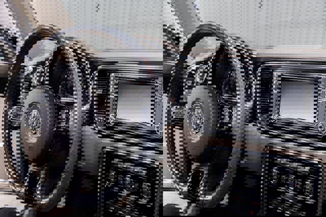 Used 2018 Volkswagen Beetle 2.0T SE image 13