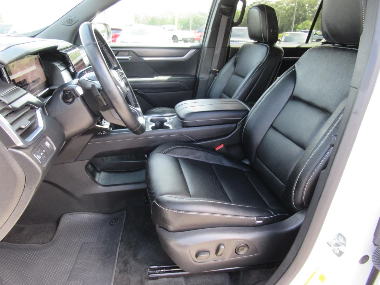 Used 2025 GMC Acadia Elevation FWD image 19