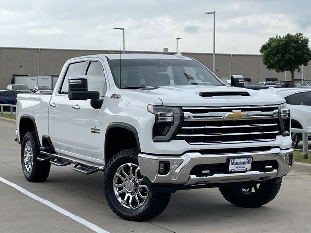 Used 2024 Chevrolet Silverado 2500 LTZ w/ LTZ Premium Texas Edition AWD/4WD image 2
