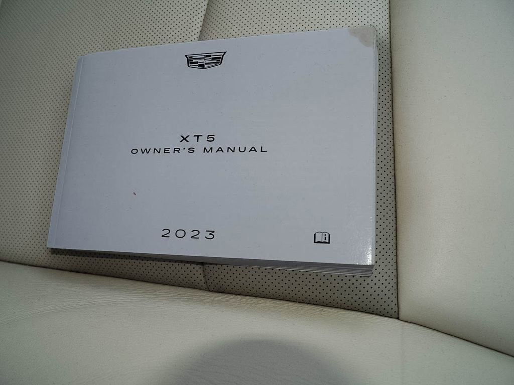 Used 2023 Cadillac XT5 Premium Luxury w/ Technology Package image 41