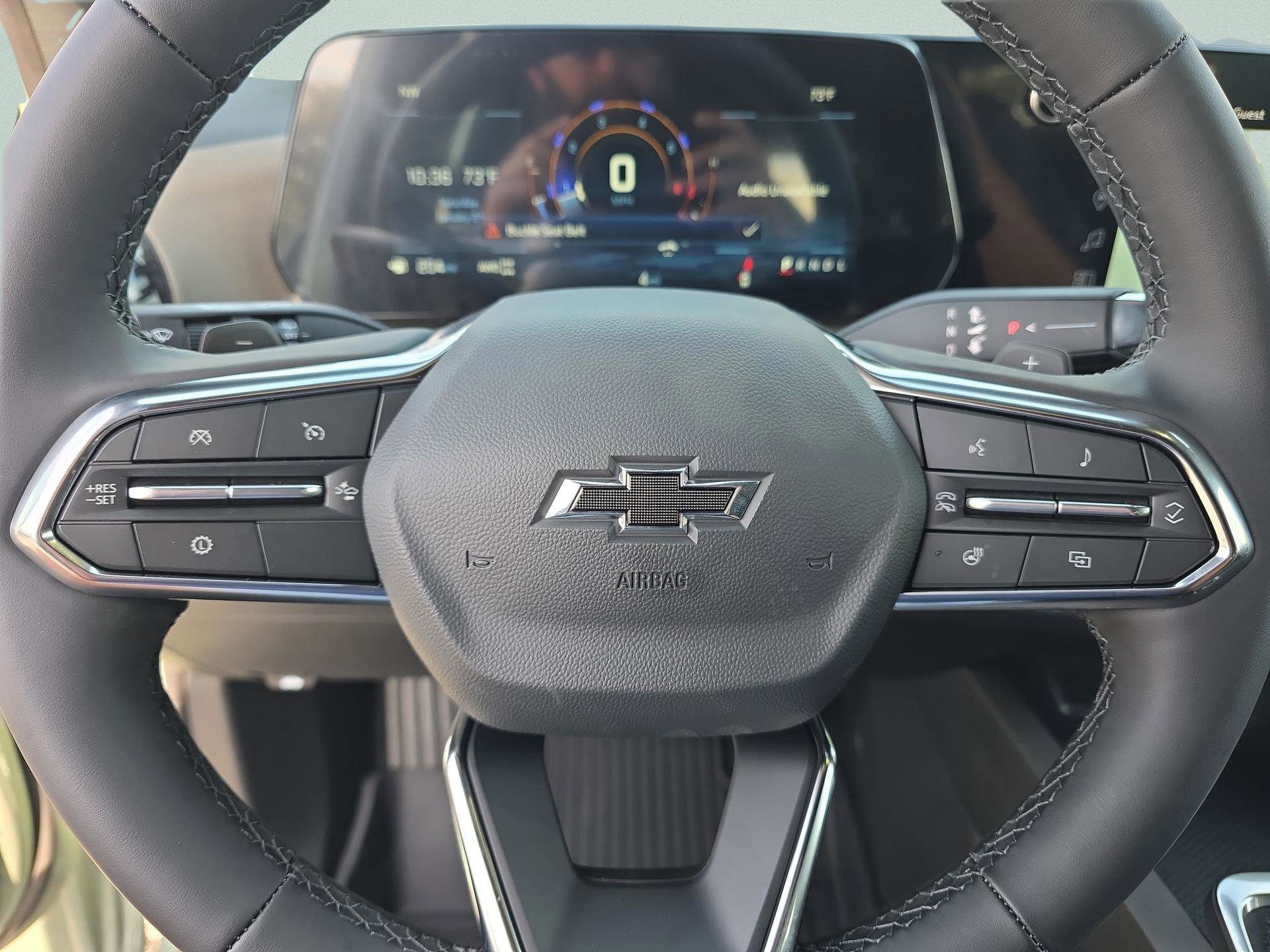 New 2026 Chevrolet Equinox LT w/ Convenience Package II image 12