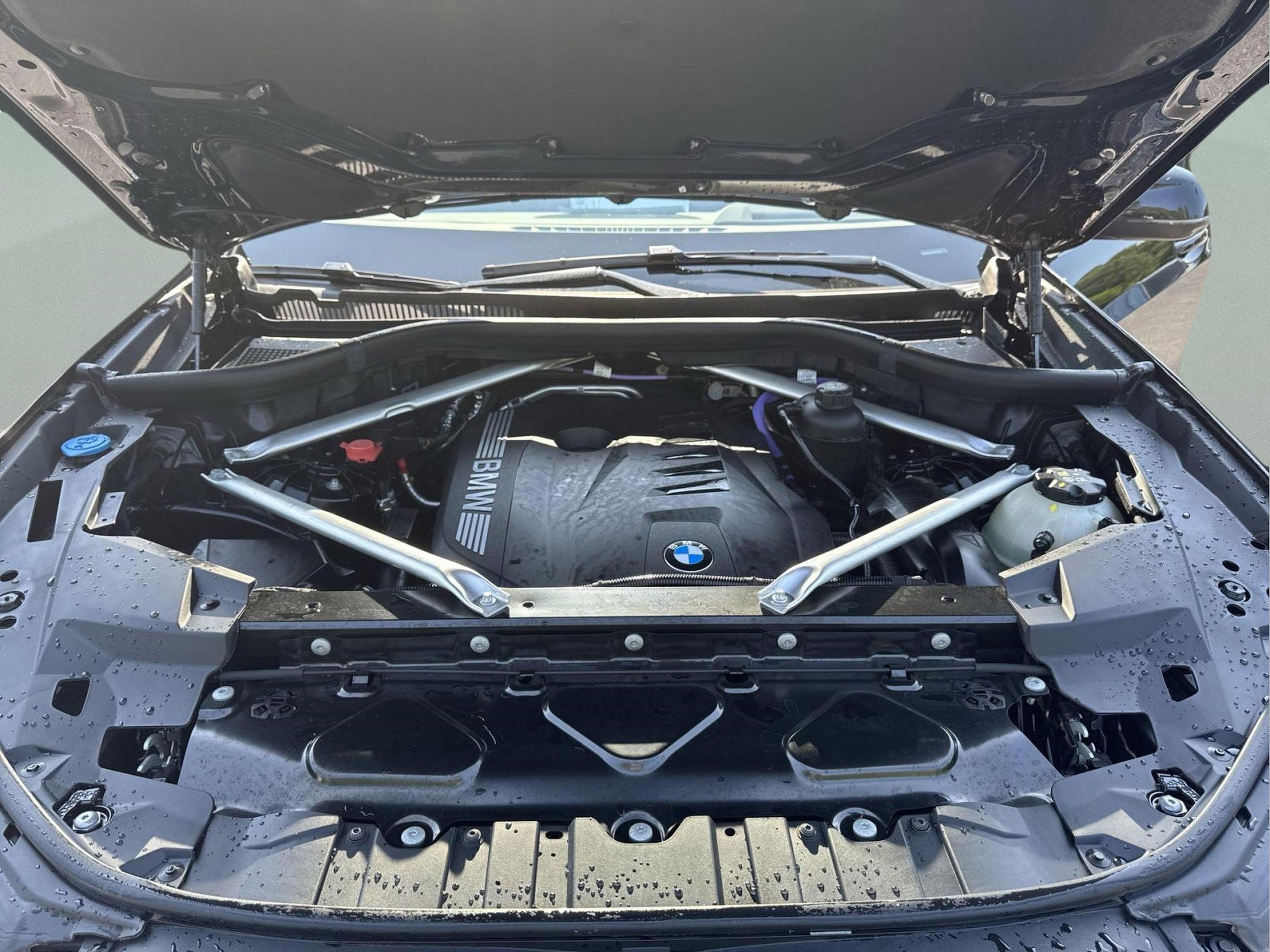 Used 2024 BMW X5 xDrive40i w/ Parking Assistance Package image 37