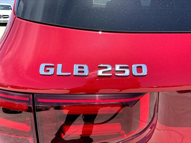 New 2026 Mercedes-Benz GLB 250 image 28