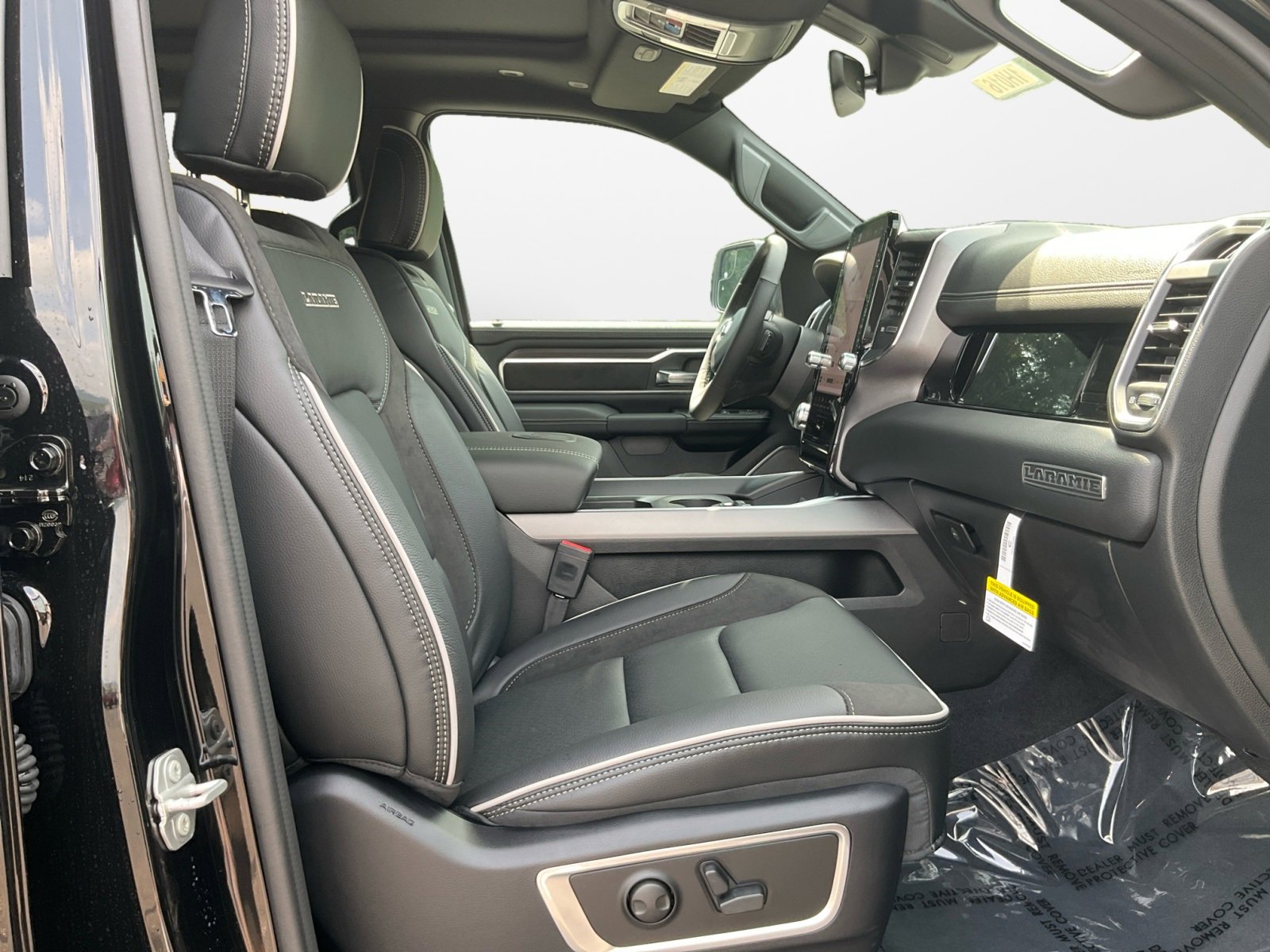 New 2026 RAM 1500 Laramie w/ Night Edition image 15