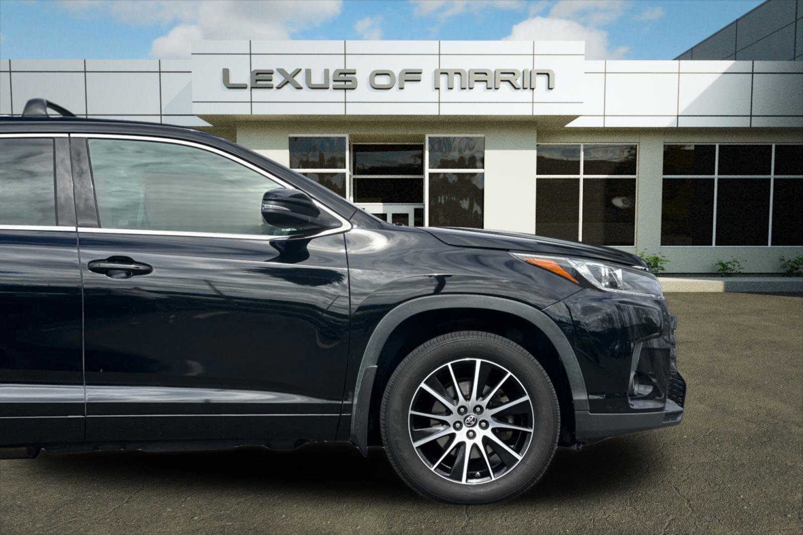 Used 2017 Toyota Highlander XLE image 35