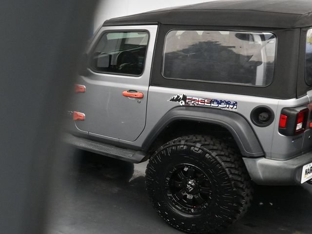 Used 2018 Jeep Wrangler Sport AWD/4WD image 25