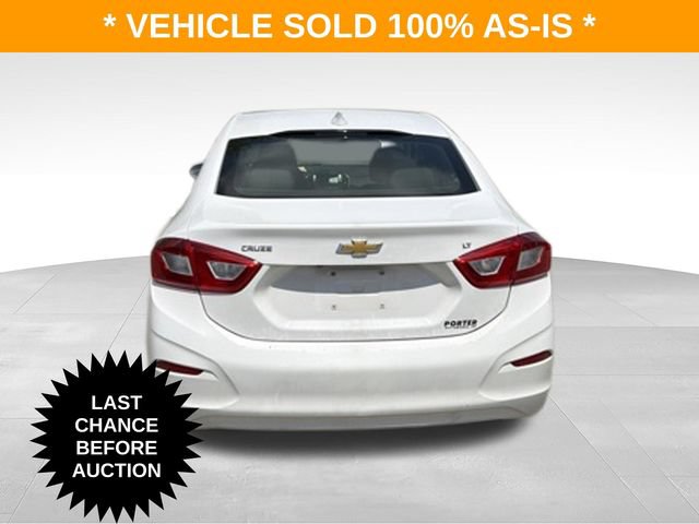 Used 2017 Chevrolet Cruze LT w/ Convenience Package FWD image 5