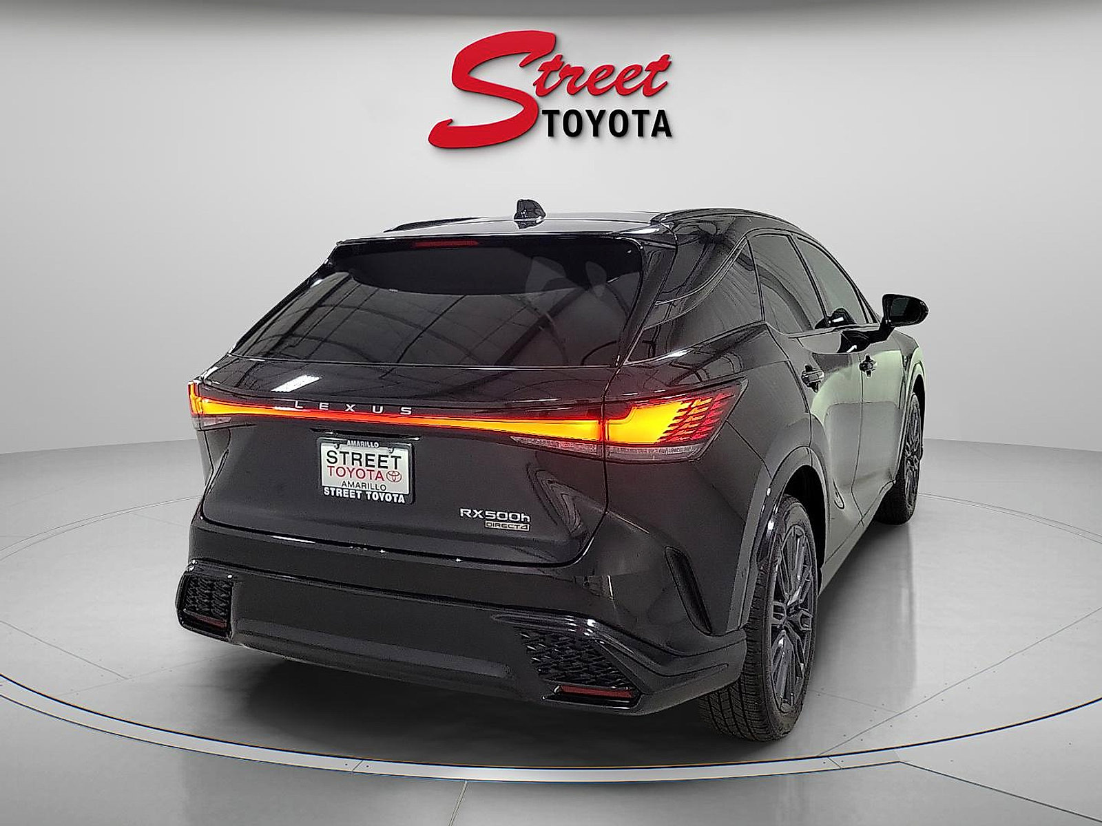 Used 2024 Lexus RX 500h F Sport w/ Convenience Package image 4