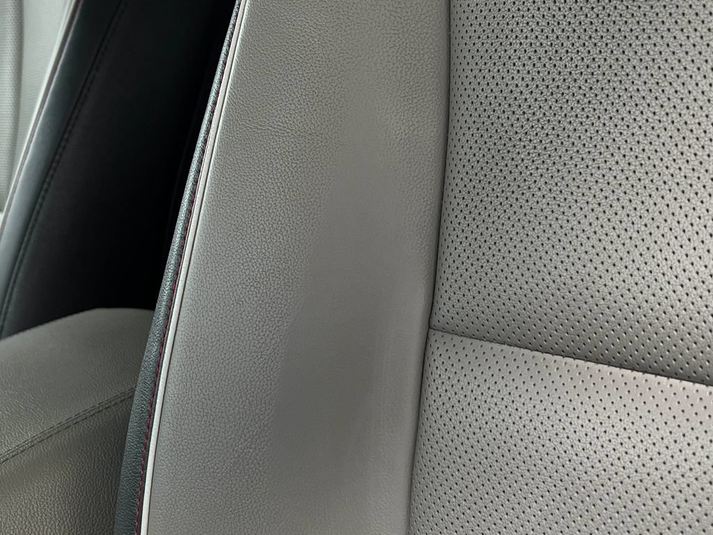 Used 2016 Kia Sedona EX FWD image 17