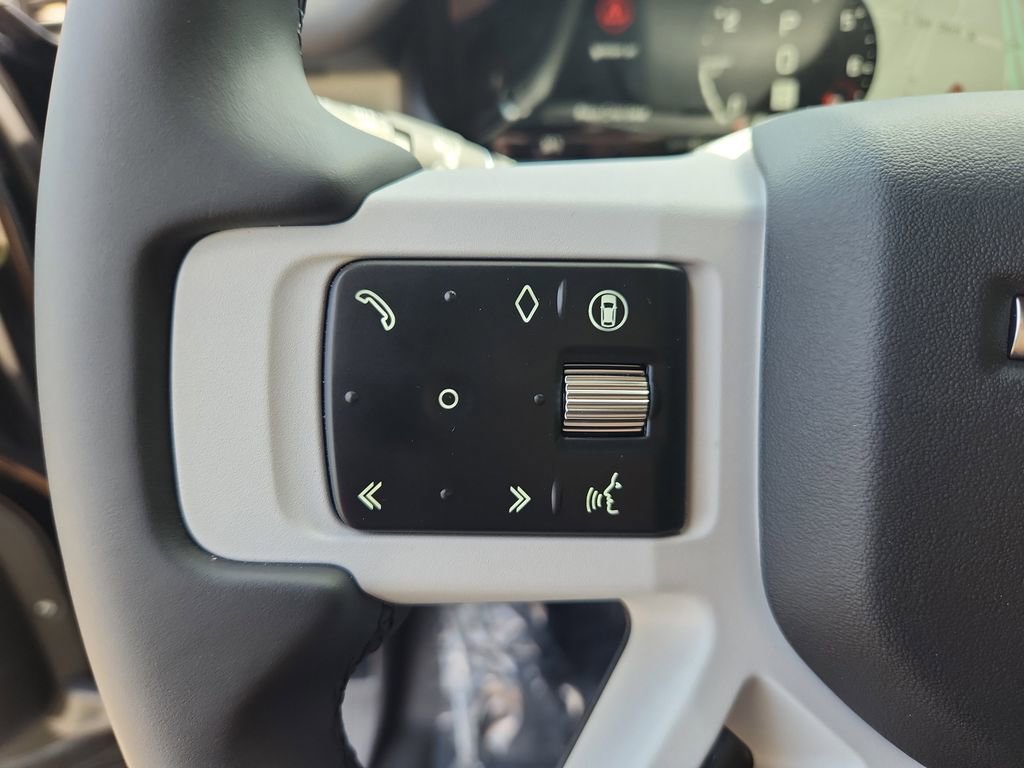 Used 2025 Land Rover Defender 130 S AWD/4WD image 17