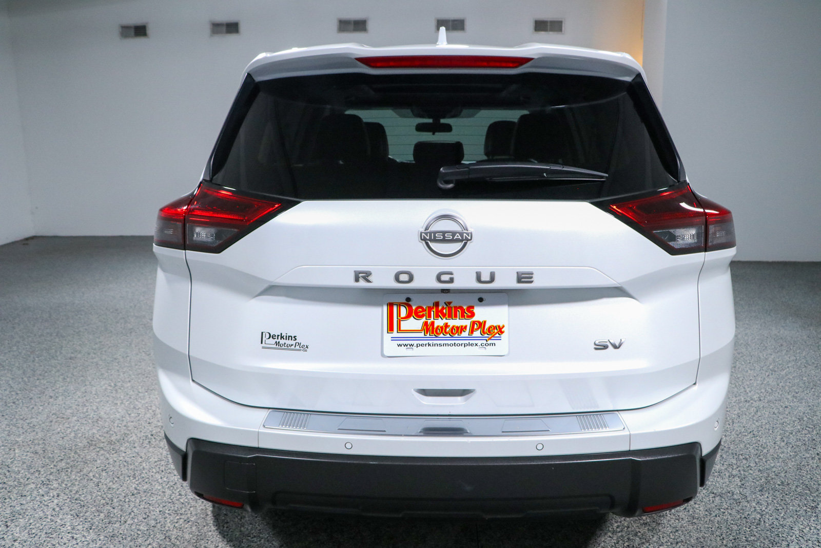 Used 2024 Nissan Rogue SV w/ SV Premium Package FWD image 8