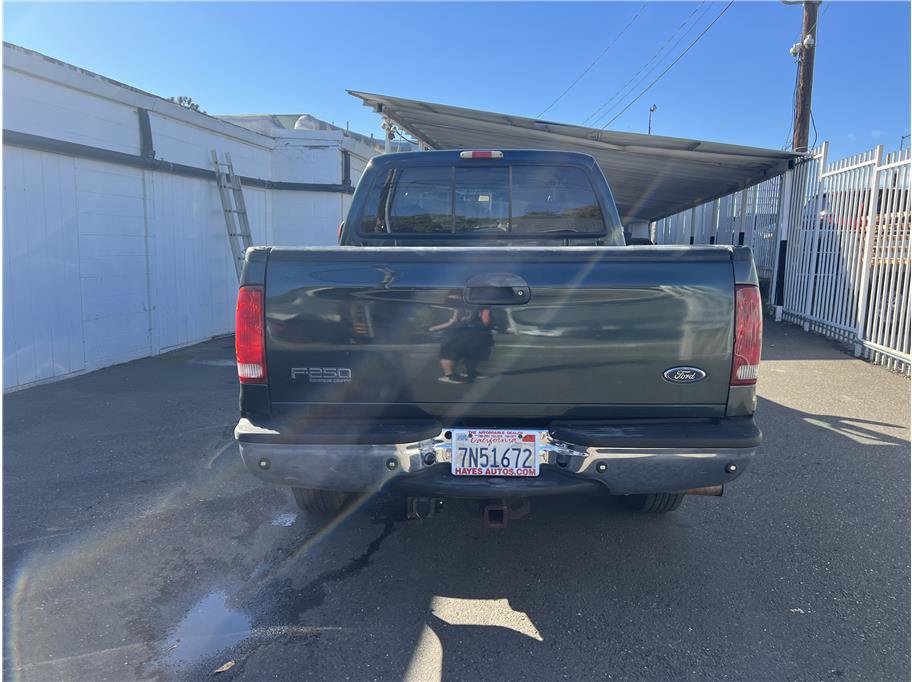 Used 2004 Ford F250 XLT image 5